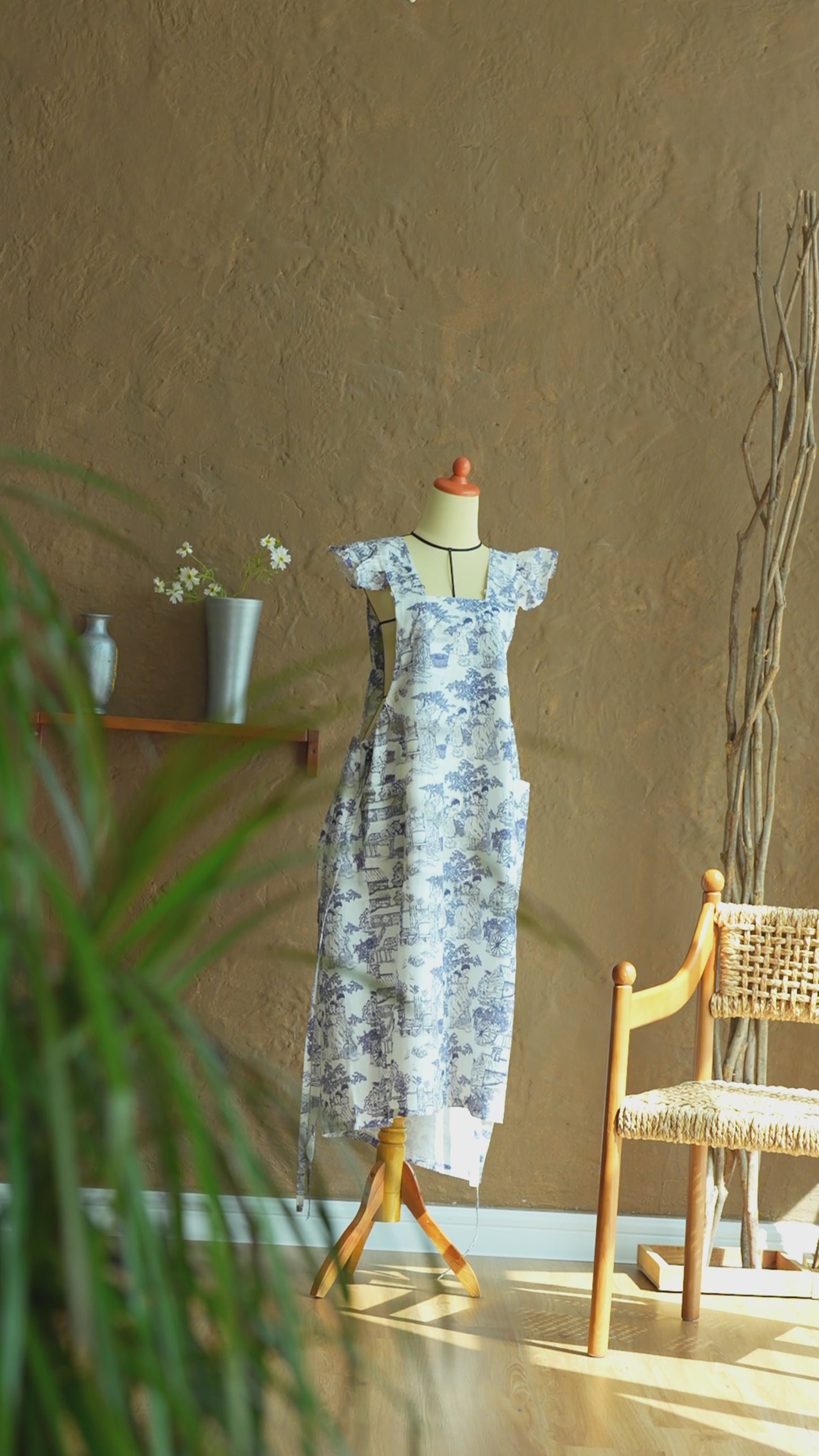 Nordic Inspired Adjustable Pink Apron Gift Set – Pretty, Comfortable & Fits All Heights | Exclusive Olive H. Pattern